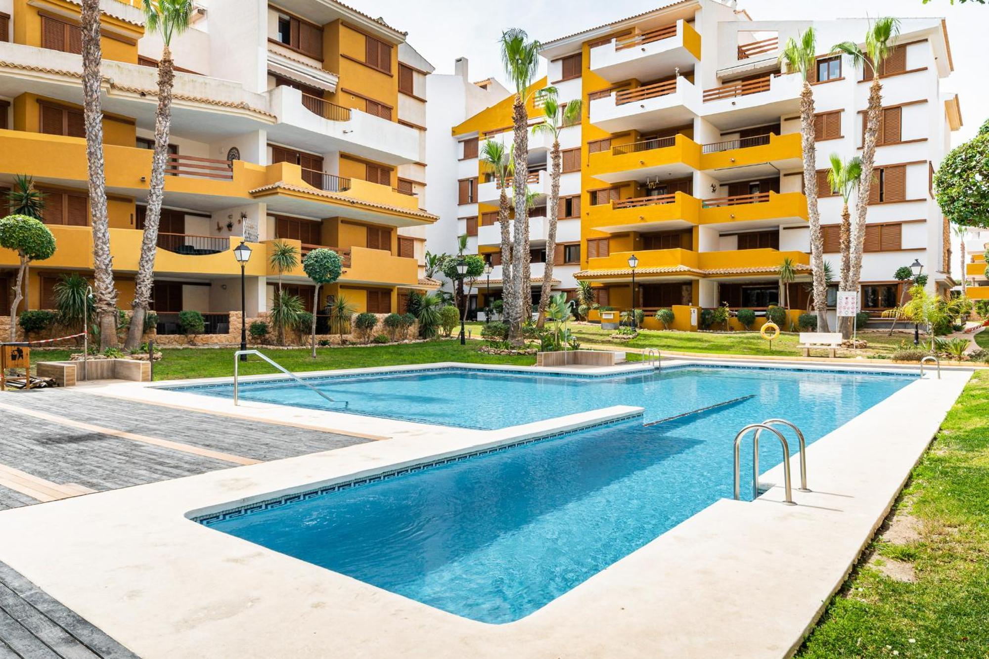 Tornado Apartamento Sunrise Torrevieja Exterior foto